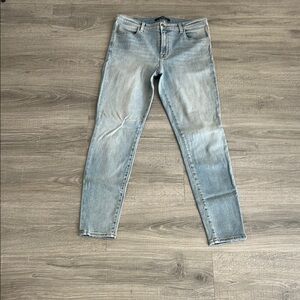 JBrand Women's Light Blue Jeans. Size 31